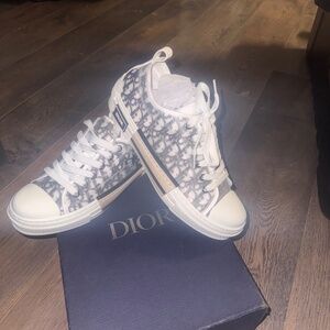 Dior low top sneakers